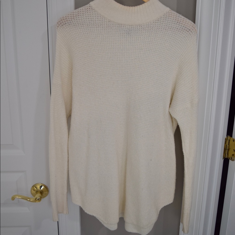 American Eagle Outfitters Cream Turtleneck Sweater